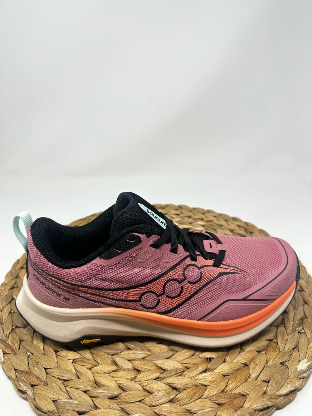 SAUCONY Peregrine 17 Trail Running Shoes Pink Mauve Salmon Size 8 Women's